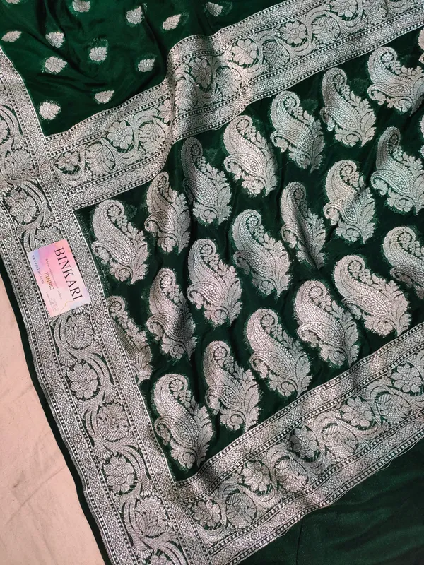 Faux_Katans_Georgette_Banarasi_Buti_Banarasi_saree/_bottle_green