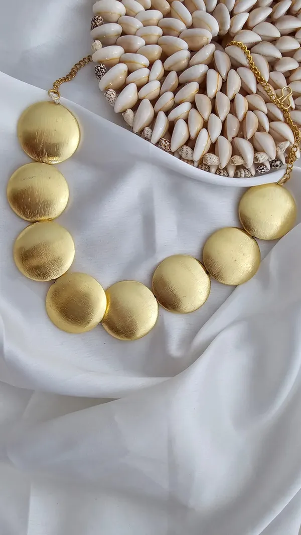Aurora_Golden_Round__Disc_Necklace