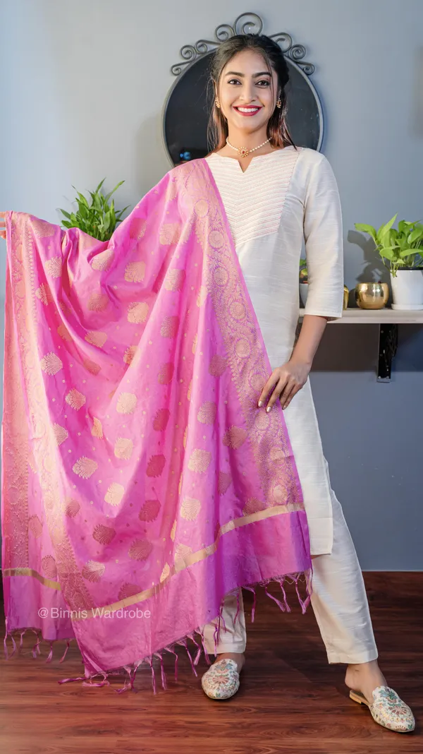 Pure_dupion_silk_Banarasi_handloom_fuchis_dupatta