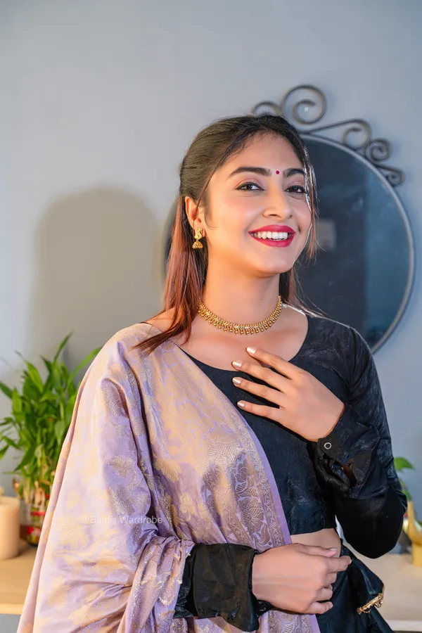 Dupion_Silk_handloom_banarsi_Dark_lilac_dupatta