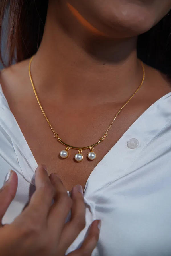 Binnis_wardrobe_Gold_plated_Anti_tarnish_Pearl_studded_necklace