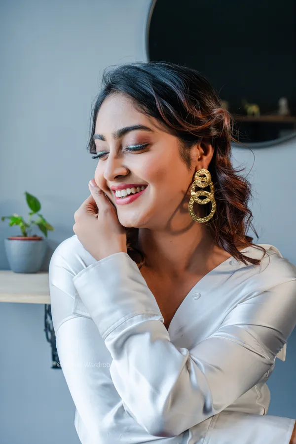 Ravelle_Drop_Earrings