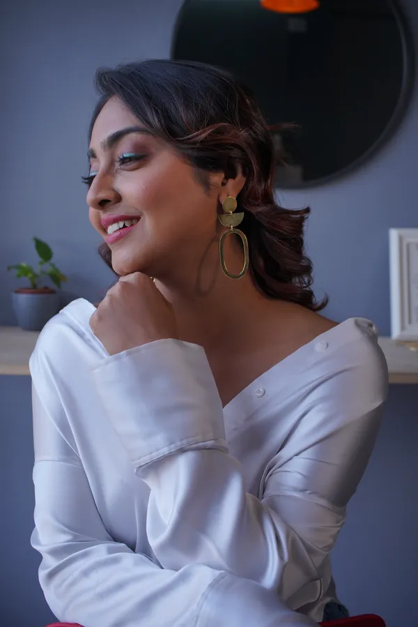 Oval__Drop_Earrings