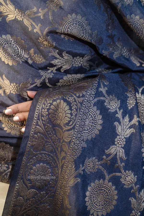 Pure_dupion_silk_Banarasi_handloom_Drak_grey_dupatta