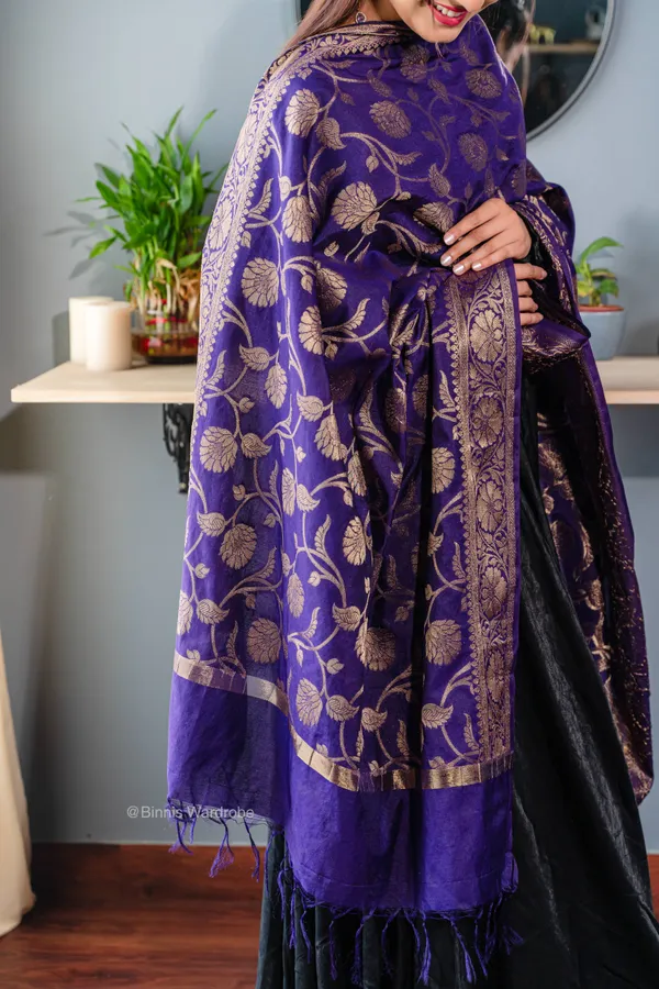 Pure_dupion_silk_Banarasi_handloom_Indigo_dupatta