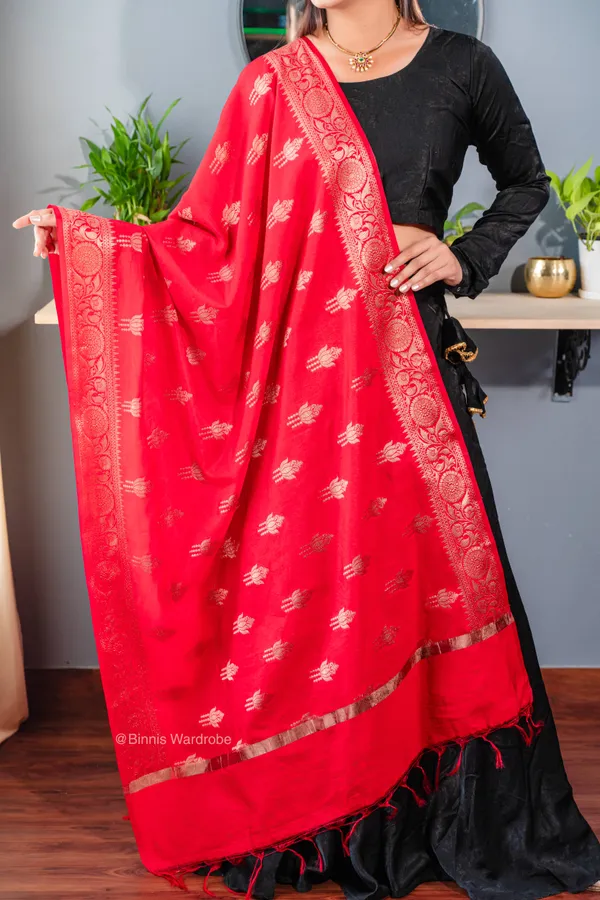 Pure_dupion_silk_Banarasi_handloom_Lotus_red_dupatta