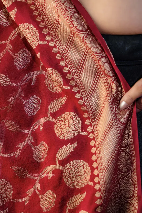 Pure_dupion_silk_Banarasi_handloom_Red7117_dupatta