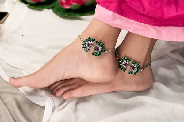 Malini_Garden_of_Bliss_Anklet