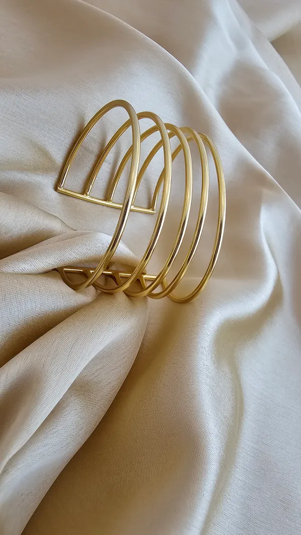 Binnis_Wardrobe_Anti_Tarnish_Golden_Tanvi__Handcuff_Bracelet