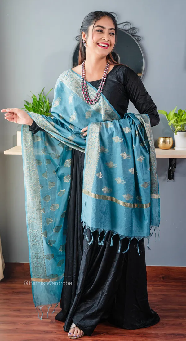 Pure_dupion_silk_Banarasi_handloom_Blue_dupatta