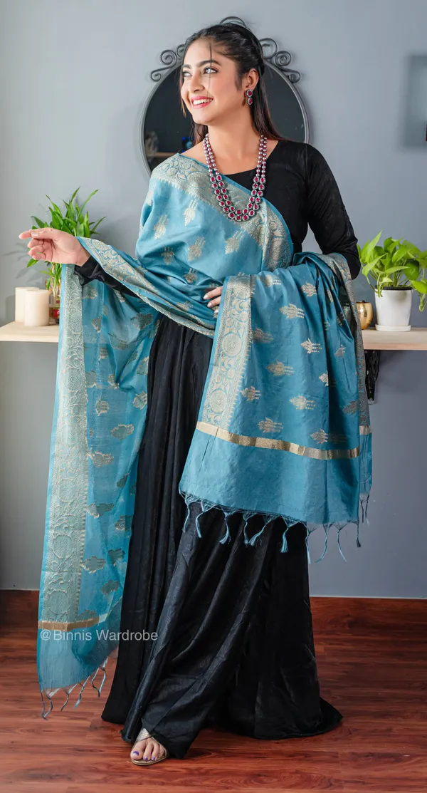 Pure_dupion_silk_Banarasi_handloom_Blue_dupatta