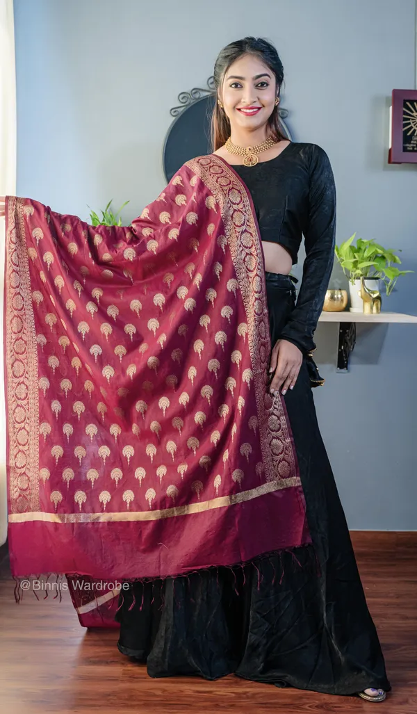 Pure_dupion_silk_Banarasi_handloom_Rose_wood_dupatta