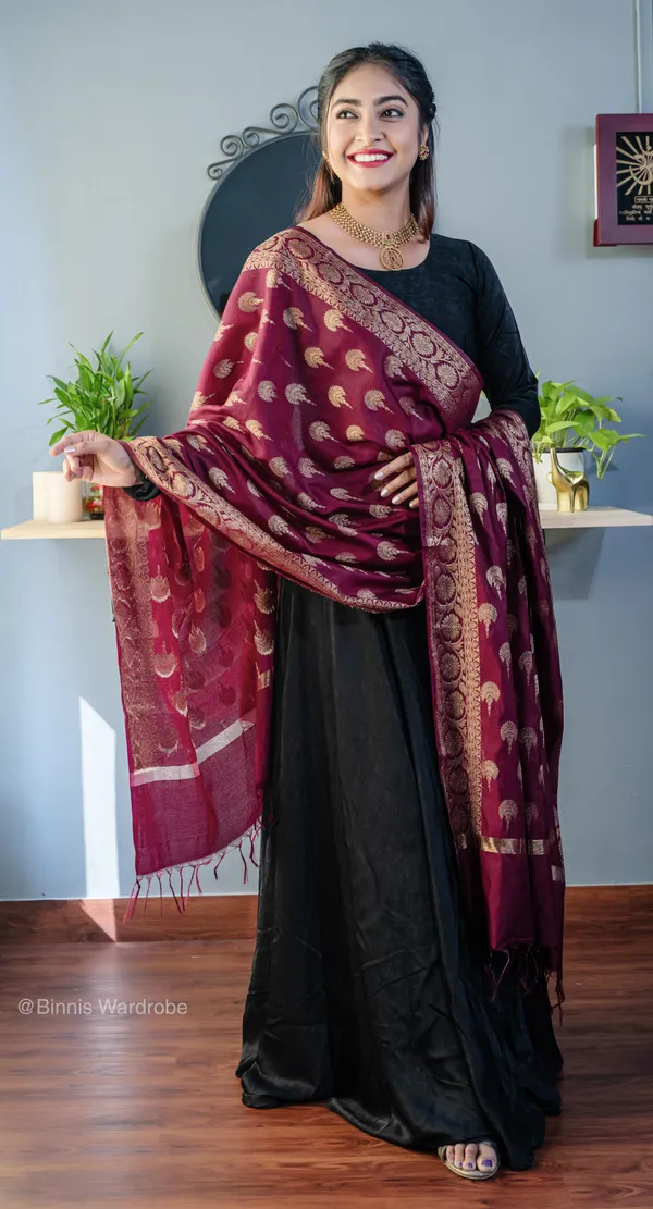 Pure_dupion_silk_Banarasi_handloom_Rose_wood_dupatta