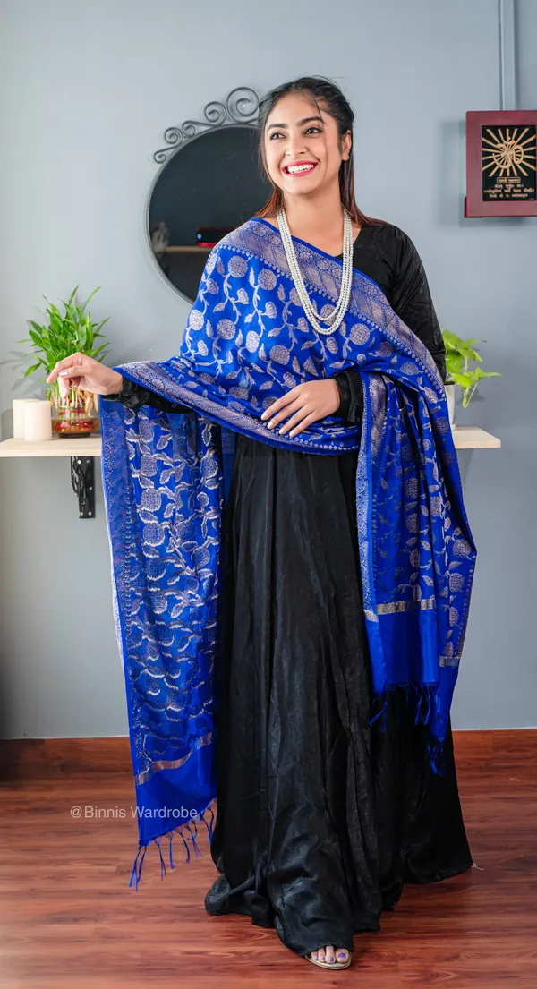 Pure_dupion_silk_Banarasi_handloom_Ultra_marine__dupatta