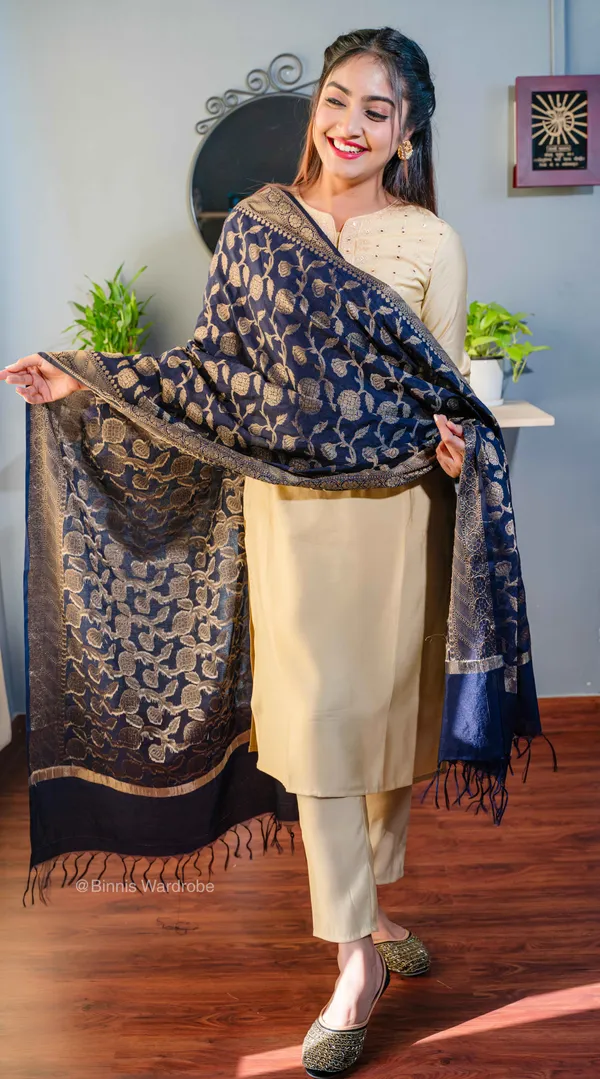 Pure_dupion_silk_Banarasi_handloom_Navy_blue_dupatta