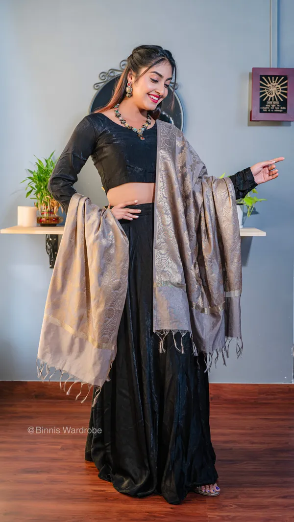 Pure_dupion_silk_Banarasi_handloom_tan_dupatta