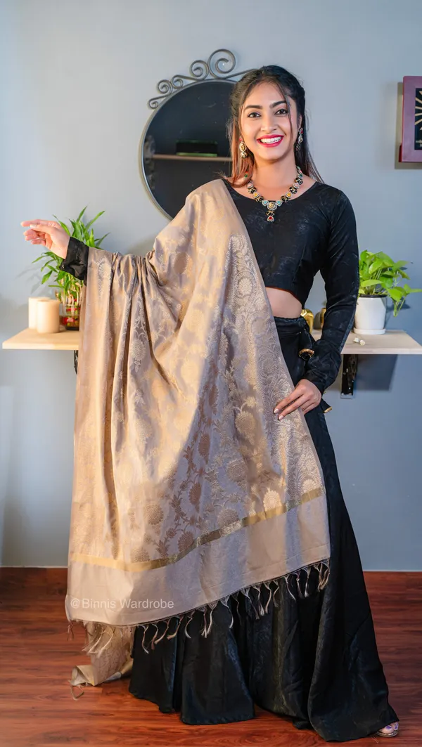Pure_dupion_silk_Banarasi_handloom_tan_dupatta