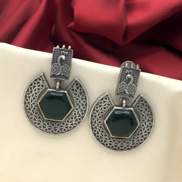 Peacock_Hexagon_Stone_Black_Colour_Earrings