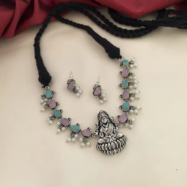 Lakshmi_English_Multi_Necklace_Set_with_Earrings