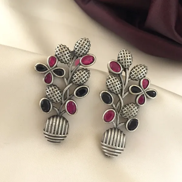 BlackRuby_Flower_pot_Model_Earrings