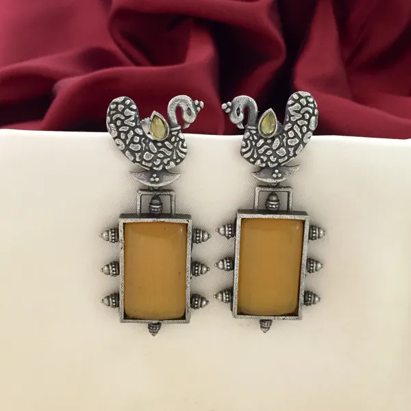 Peacock_Model_Yellow_Earrings