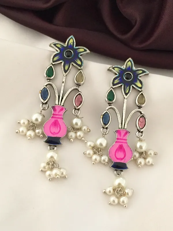 HandPainted_Silver_Look_Earrings