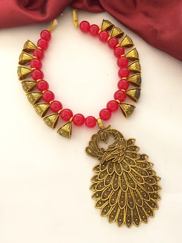 Golden_Oxidised_Red_Colour_Pearl_Necklace