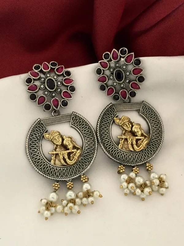 Dual_Tone_Radha_Krishna_Earrings_-_Red_Black