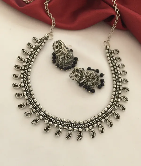 Oxidised_Silver_plated_Necklace_with_Jhumka