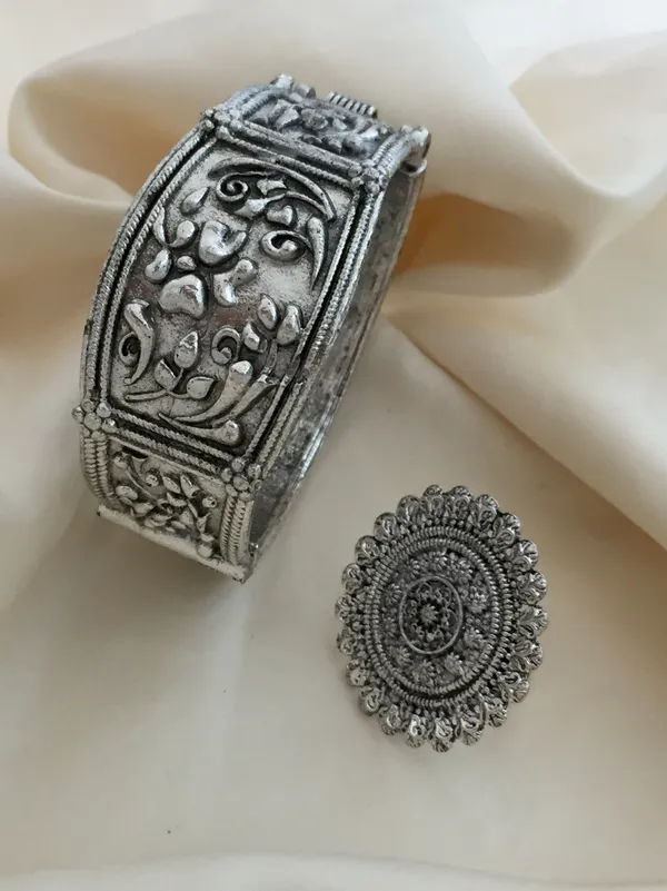 Combo_of_2_Oxdised_Hand_carved_bracelet_with_ring