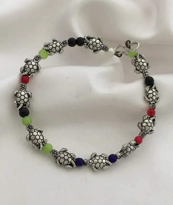 Oxidised_Tortoise_Model_Hand_Bracelet_-_Multicolour