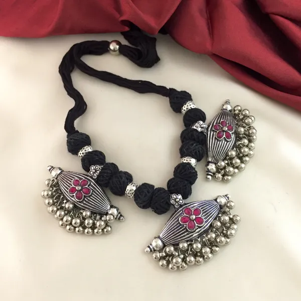 Premium_Black_Thread_Meenakari_Necklace_Oxidised