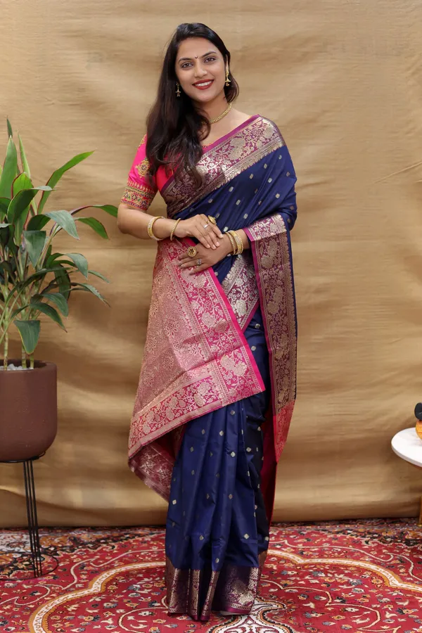 Women's_Soft__Silk_Saree_With_Blouse_Piece�
