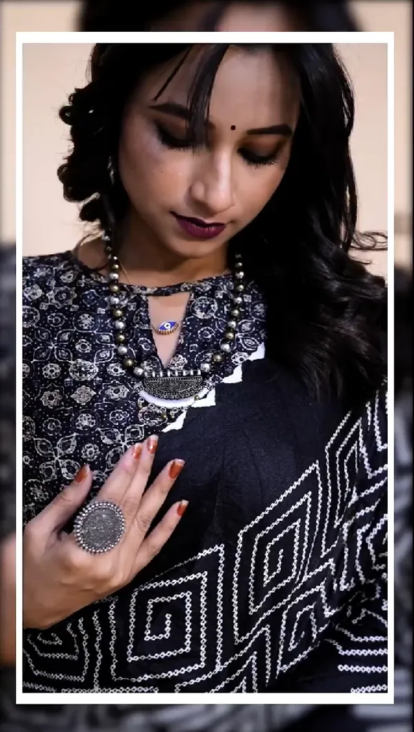 Sparkling_&_Stunning_Party_Wear_Black_Moss_Bandhani_Saree
