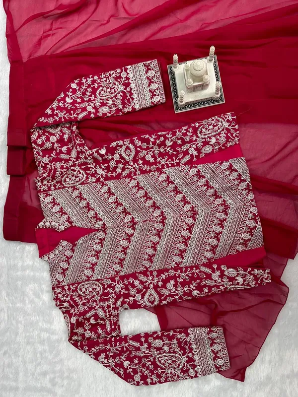 Glamorous_Ready_To_Wear_Pink_Georgette_Saree