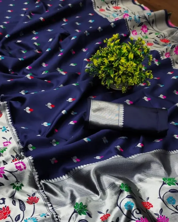 Classic_Navy_Blue_Soft_Banarasi_Silk_Saree_With_Panoply_Blouse_Piece