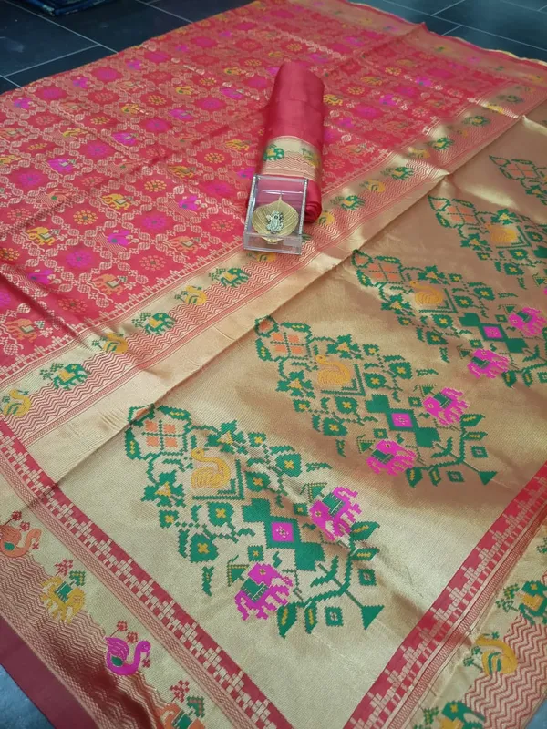 Designer_Red_Soft_Banarasi_Silk_Saree_With_Impressive_Blouse_Piece