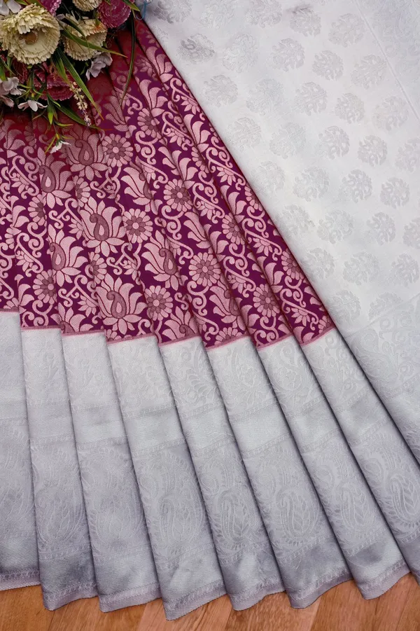 Divine_Purple_Soft_Banarasi_Silk_Saree_With_Bewitching_Blouse_Piece