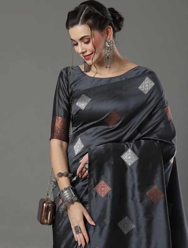 Embrocation_Grey_Soft_Silk_Saree_With_Ratatouille_Blouse_Piece