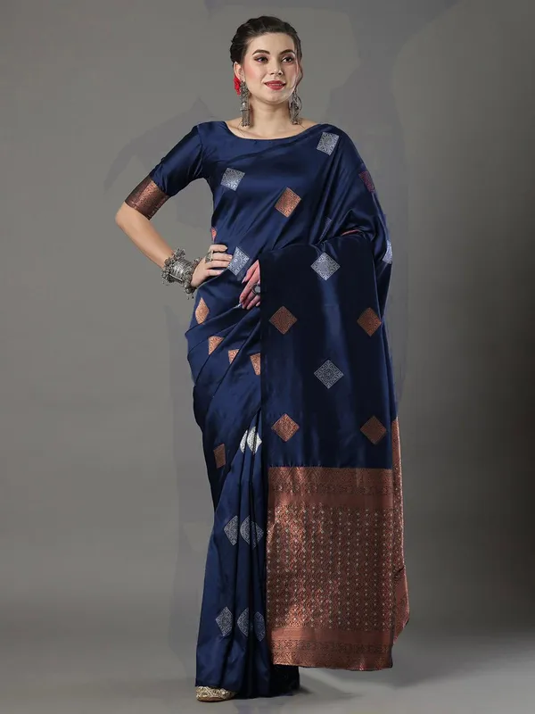 Embrocation_Nevy_Blue_Soft_Silk_Saree_With_Ratatouille_Blouse_Piece