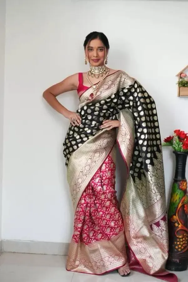Exuberant_Black_Soft_Silk_Saree_With_Tempting_Blouse_Piece