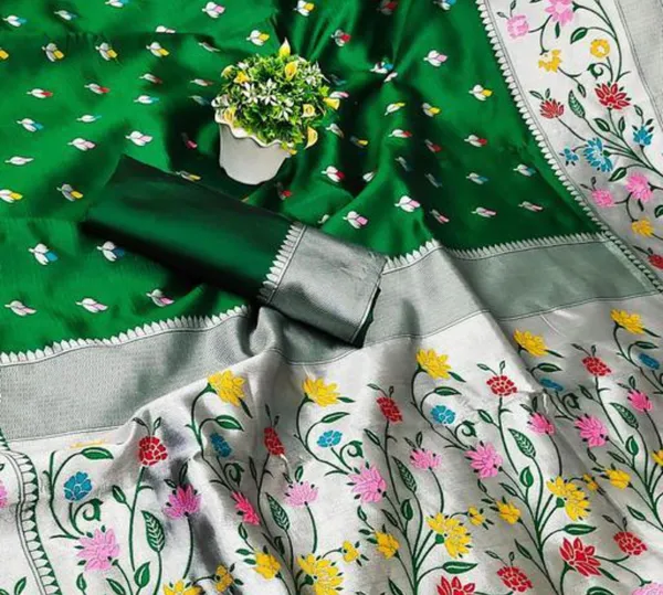 Groovy_Light_Green_Soft_Banarasi_Silk_Saree_With_Conflate_Blouse_Piece