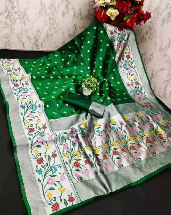 Groovy_Light_Green_Soft_Banarasi_Silk_Saree_With_Conflate_Blouse_Piece