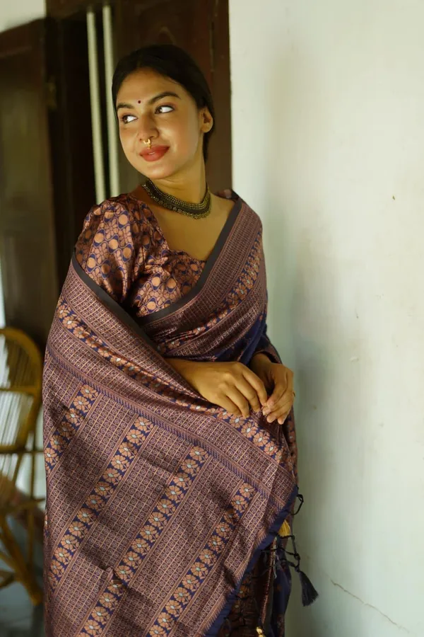 Ideal_Royal_Blue_Soft_Silk_Saree_With_Bucolic_Blouse_Piece