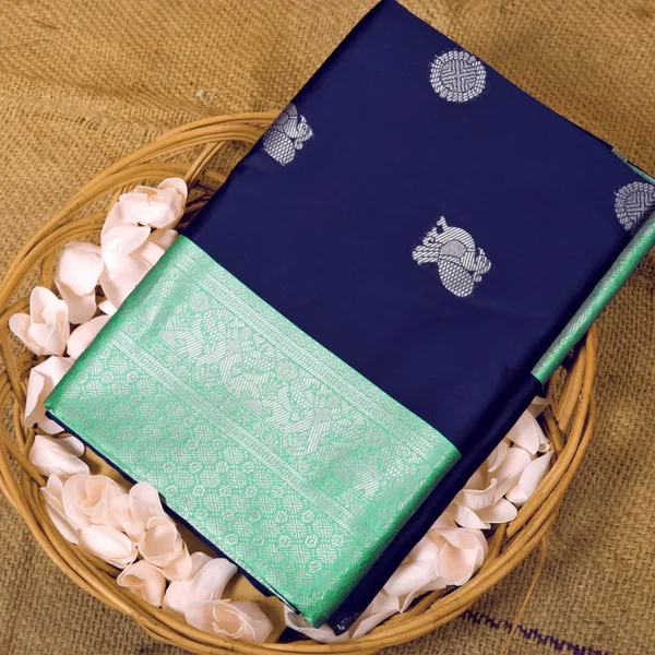 Inspiring_Sky_Soft_Banarasi_Silk_Saree_With_Unique_Blouse_Piece