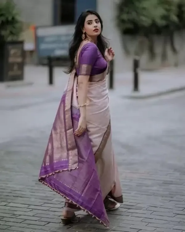 Marvellous_Soft_Banarasi_Silk_Saree_With_Unique_Blouse_Piece