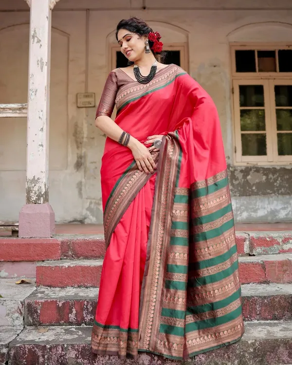 Phenomenal_Light_Pink_Soft_Silk_Saree_With_Dazzling_Blouse_Piece