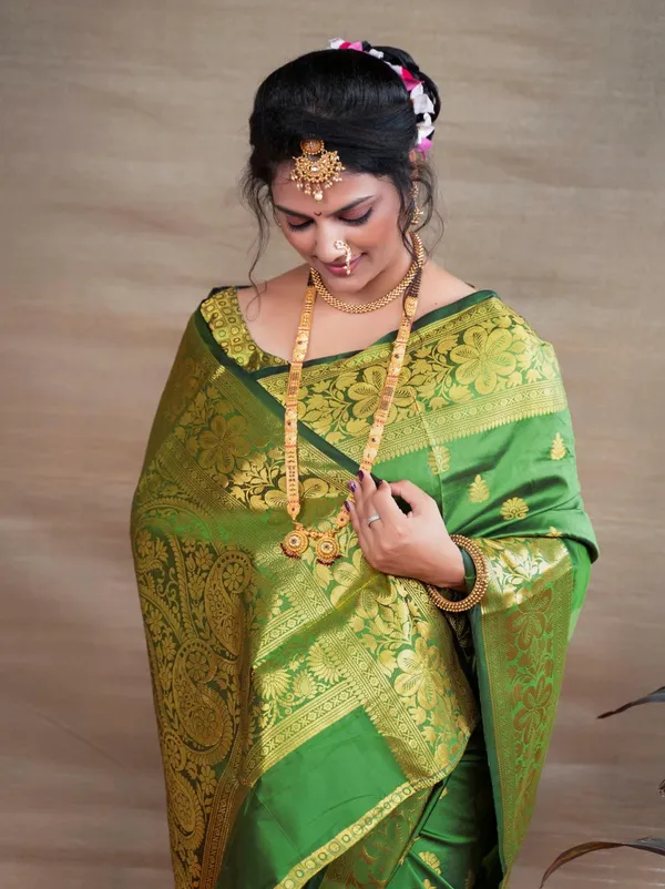 Preferable_Green_Banarasi_Silk_Saree_With_Assemblage_Blouse_Piece