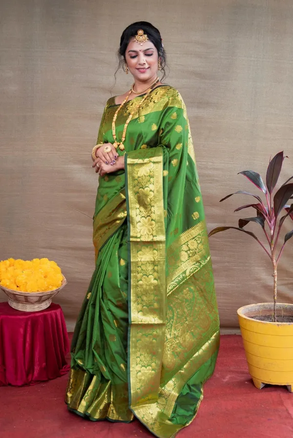 Preferable_Green_Banarasi_Silk_Saree_With_Assemblage_Blouse_Piece