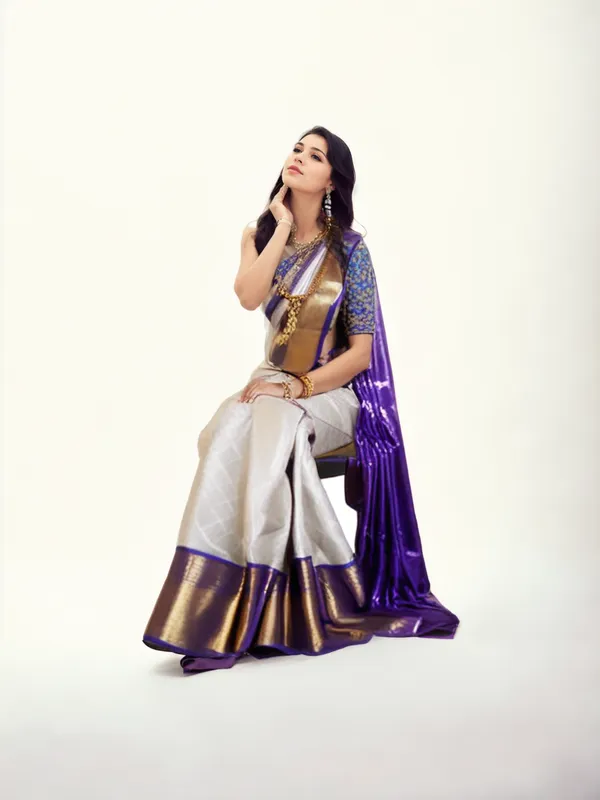 Grey_Woven_Kanjivaram_Silk_Saree_with_Saree_Cover